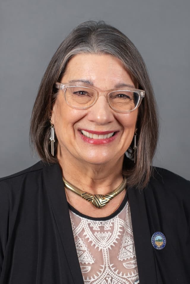 Sen. Nickie J. Antonio headshot