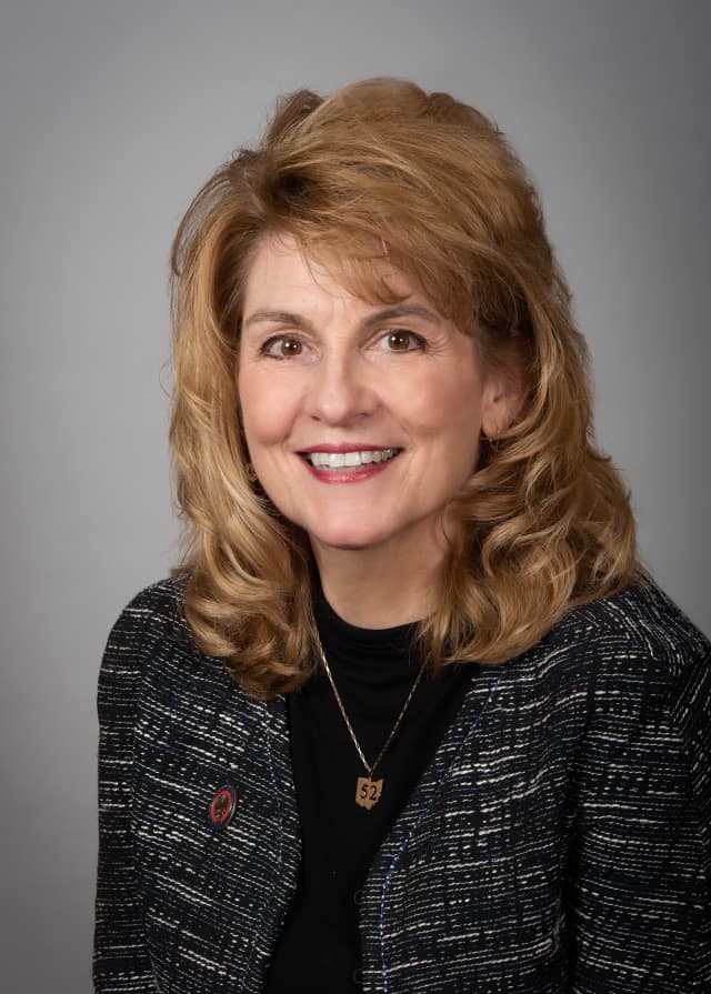 Rep. Jennifer Gross headshot