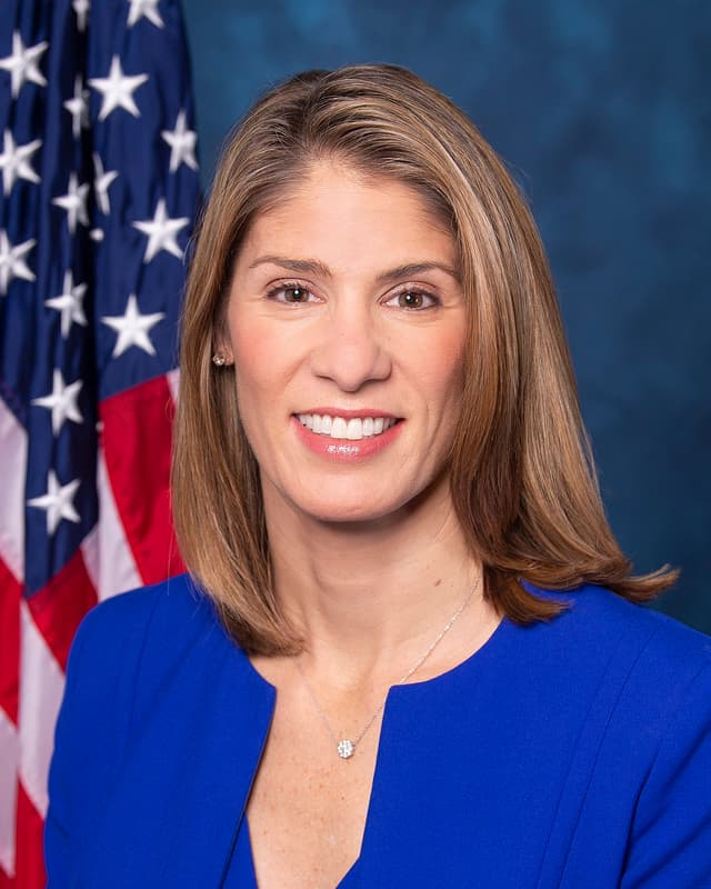 Rep. Lori Trahan headshot