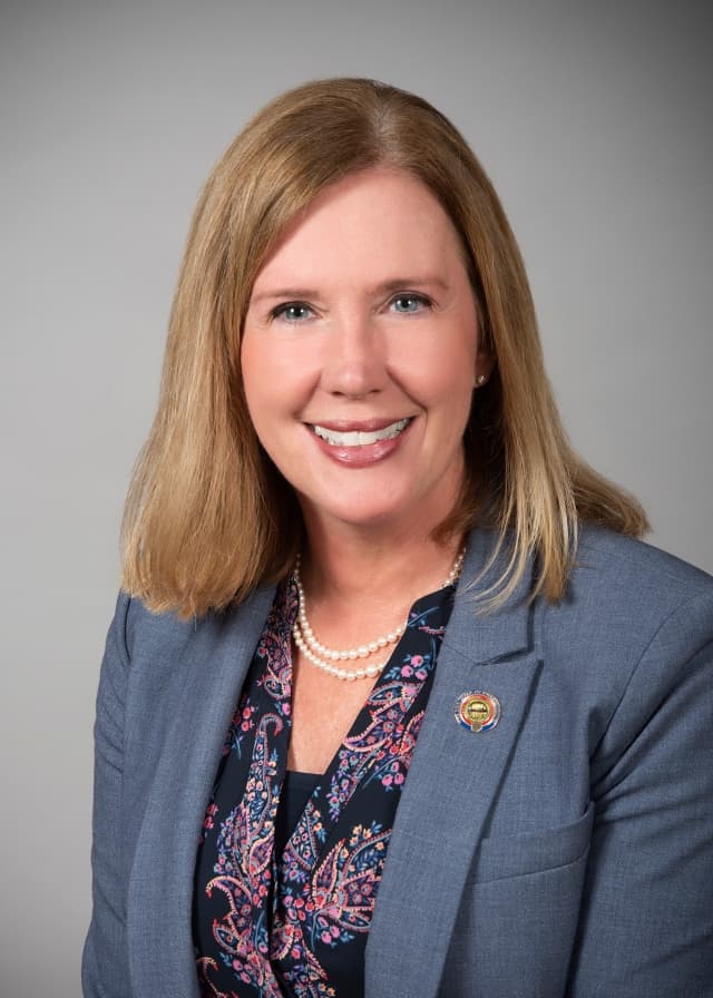 Rep. Cindy Abrams headshot